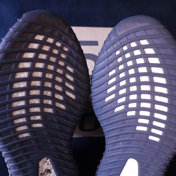 Mens Size 11.5 adidas Yeezy Boost 350 V2 Low Bred Black Shoes Authentic CP9652 - Picture 10 of 13